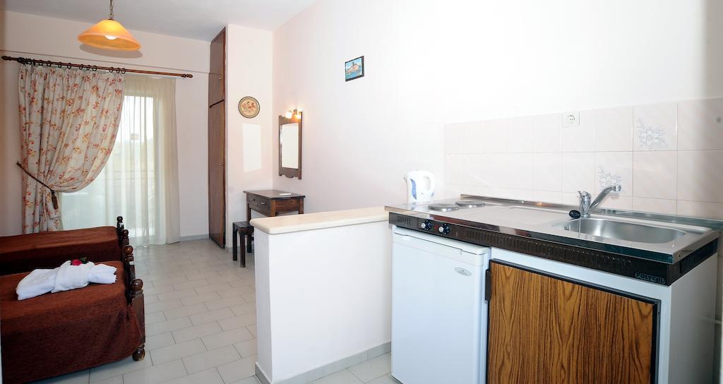 Corfu Dassia Studios Room photo